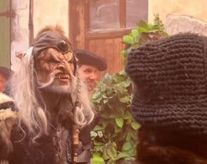 les créatures des vaguabondes pôur le tournage d'Anthracite Dougal le shaman