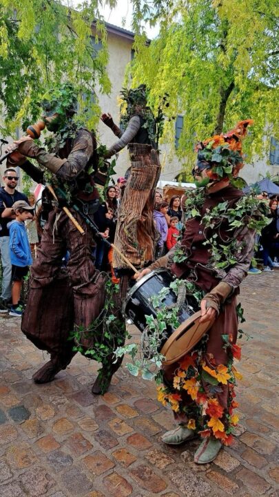 Les esprits de la forêt étaient de sortie pour les 20 ans de la fête médiévale de Crémieu.
