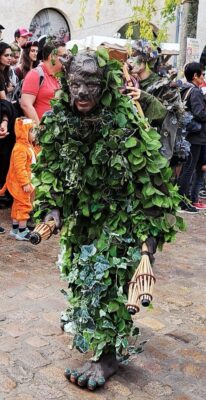 Les esprits de la forêt étaient de sortie pour les 20 ans de la fête médiévale de Crémieu.
