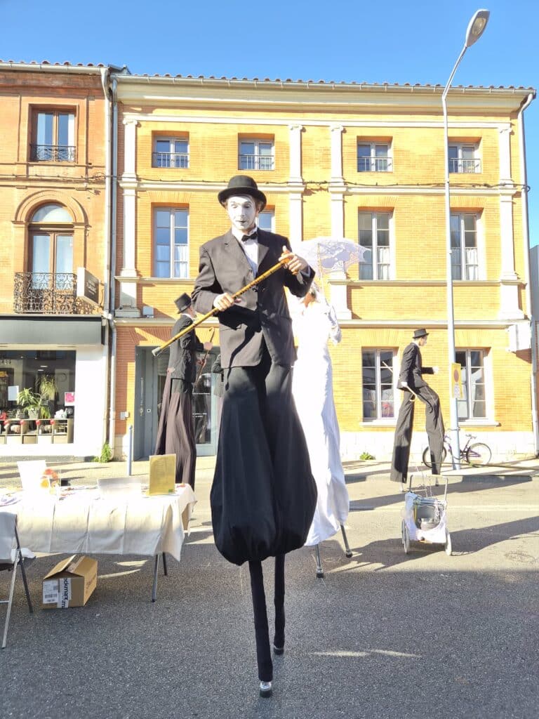 spectacle Les endimanchés s'amusent– Compagnie Les Vaguabondes"