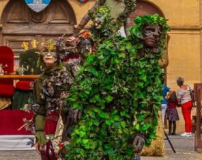 les esprits de la Forêt echassier, jongelur, musiciens de la Nature