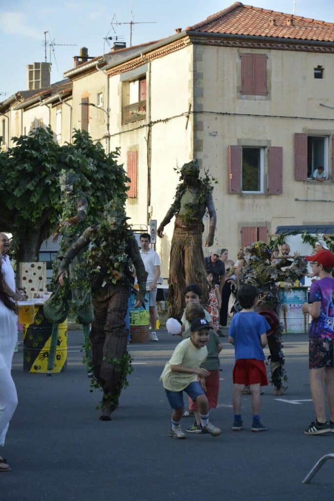 Les Esprits de la Forêt enchantent Total Festum